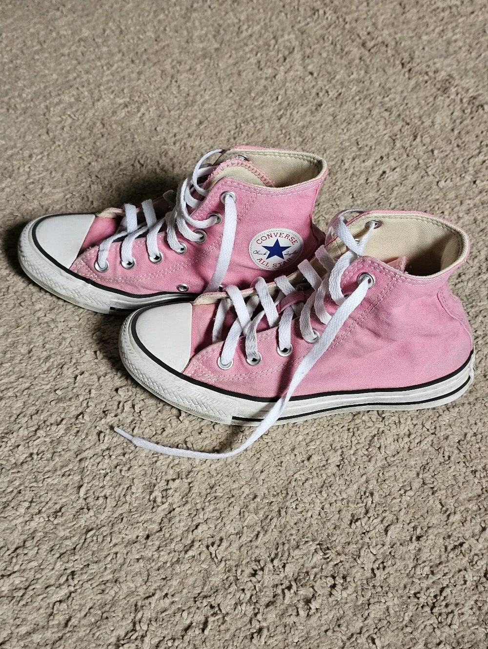 Converse All Star Chuck Taylor Girls Shoes Sneakers Size 6 W / 4 M *Fits Like 3*